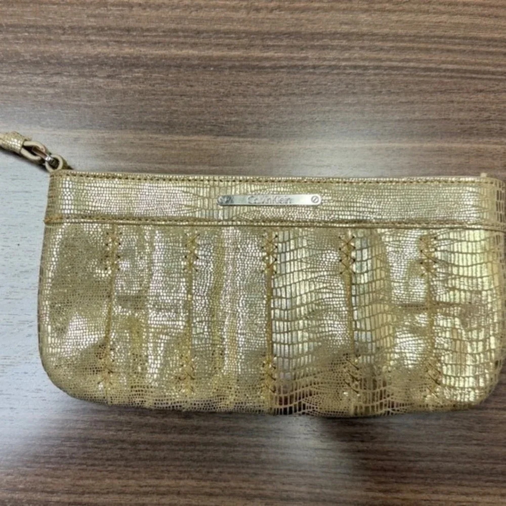 Y2K Glam Gold Metallic‎ Wristlet Clutch